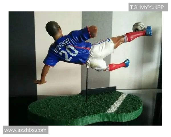 足球明星手办陪伴入眠助你轻松享受甜美梦境的秘密武器